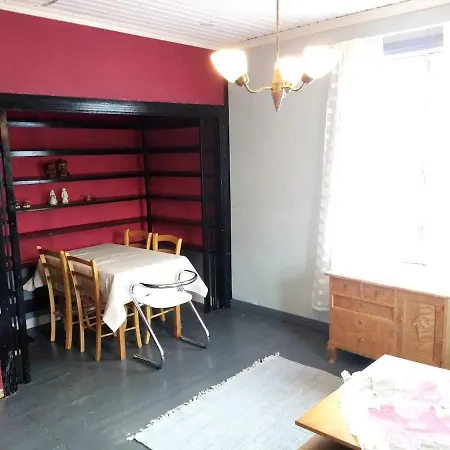 Pieni Asunto 60m2 Vanhassa Puukerrostalossa Pispalassa Appartement