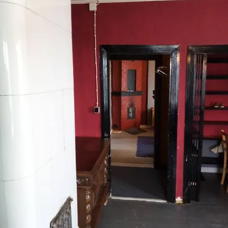 Pieni Asunto 60m2 Vanhassa Puukerrostalossa Pispalassa *